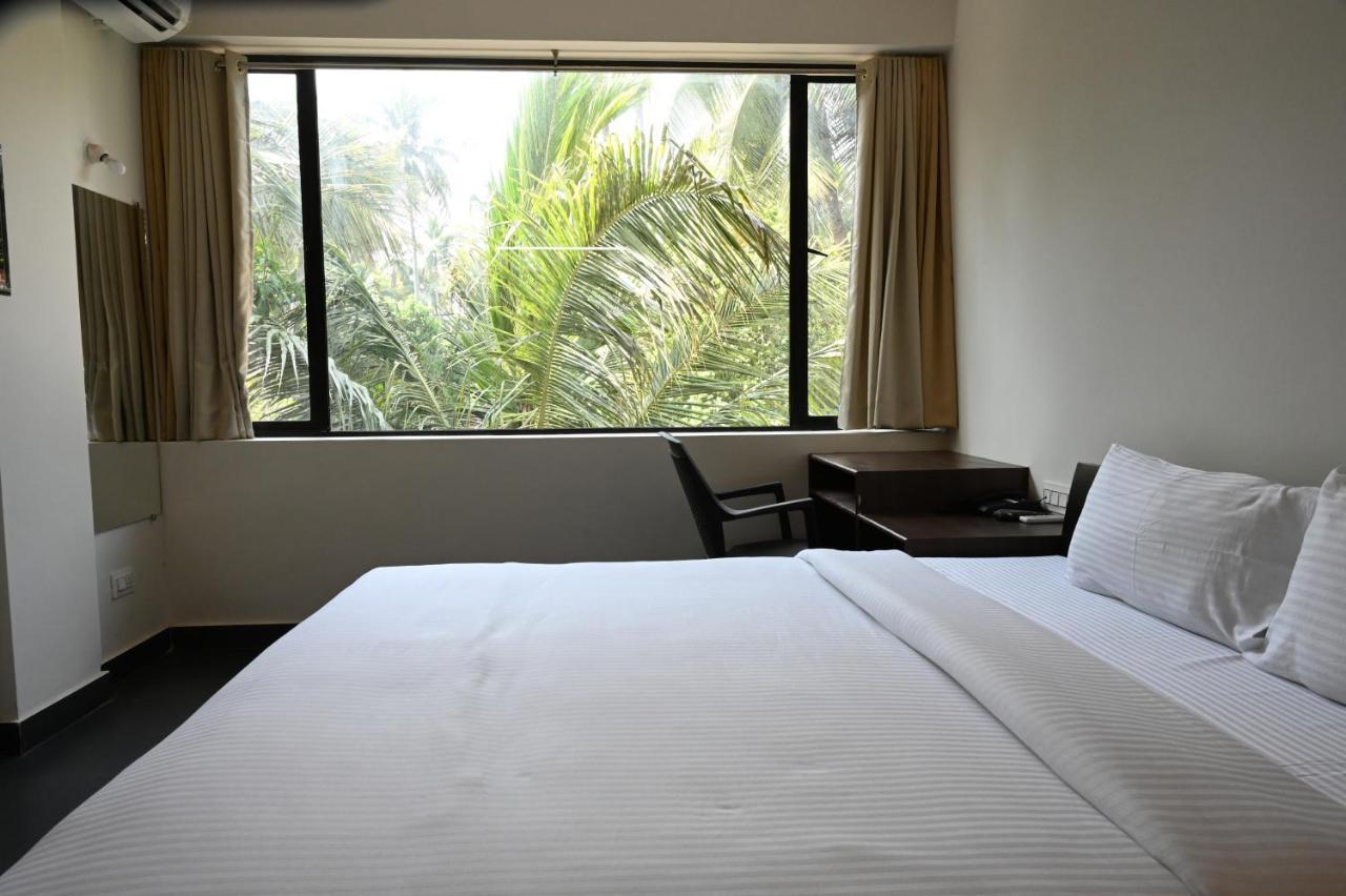 Resort De Goa Calangute Esterno foto